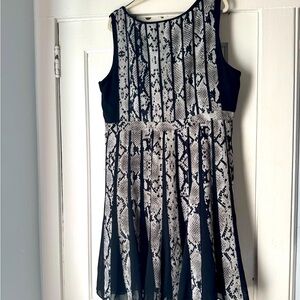 Nordstrom Snake Print Pleated Dress – Sleeveless – Black/Neutral – Size XL